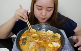 麻辣奶兔,抖音网红的纯欲魅力与美食诱惑